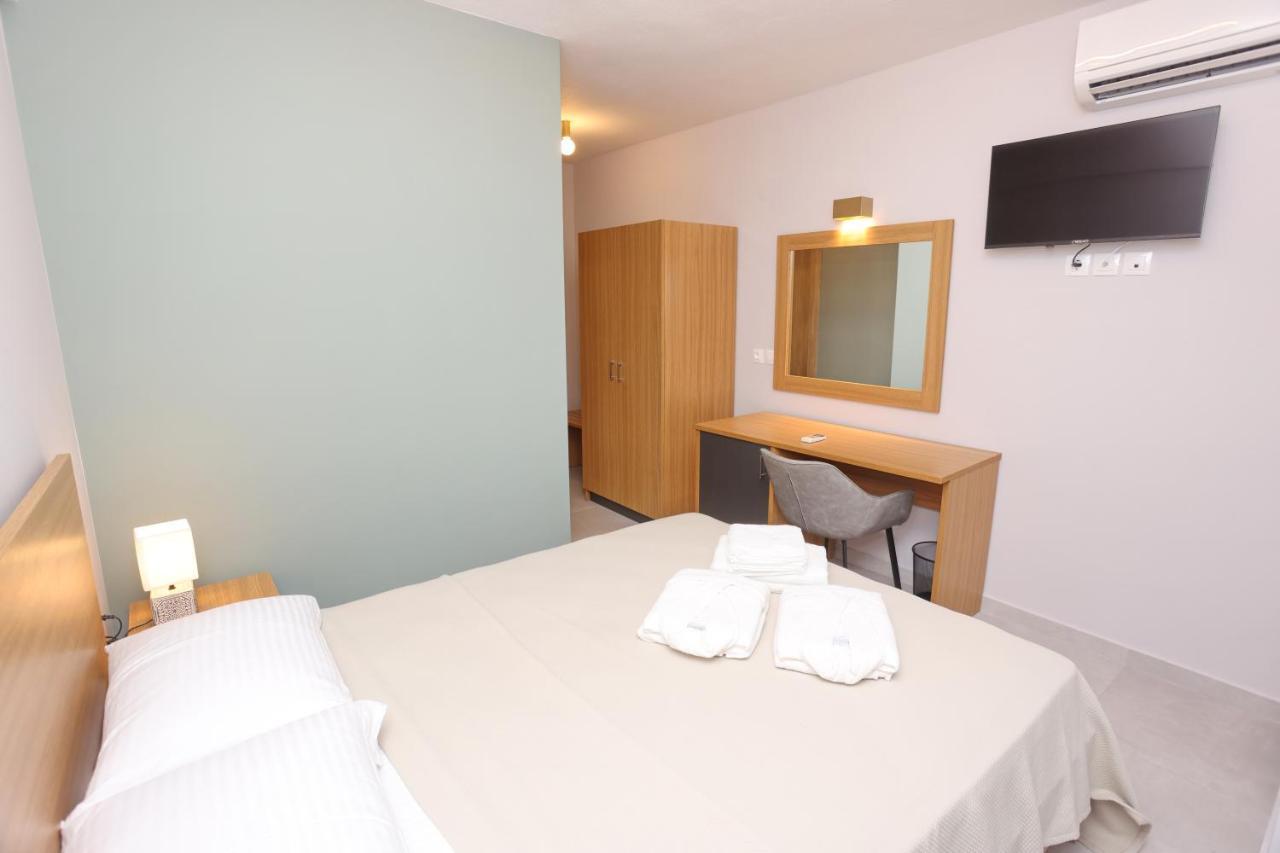 Cynthia Aparthotel Vrasná Quarto foto